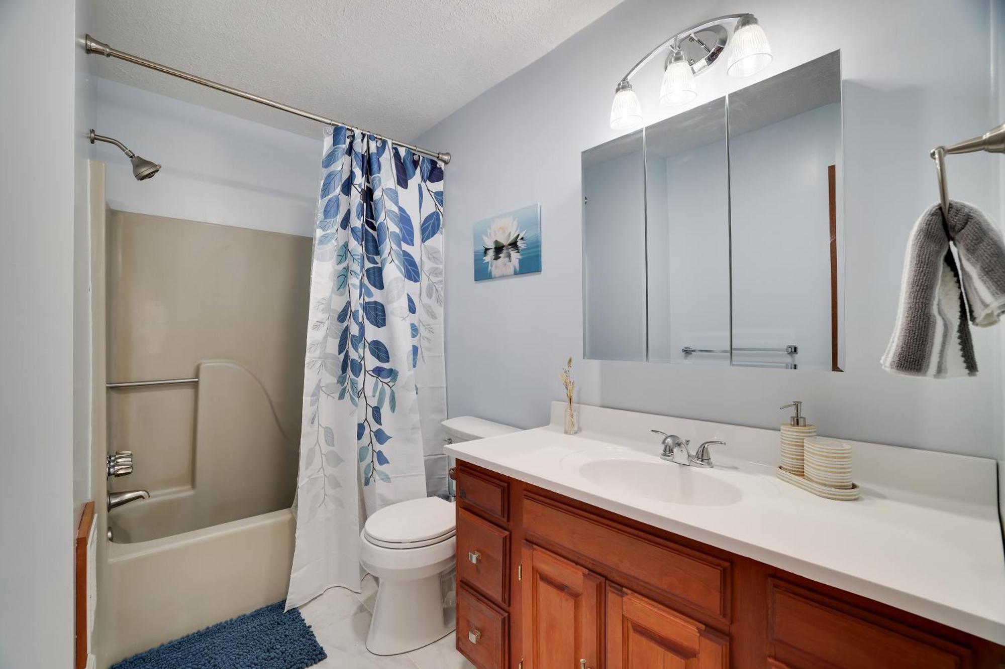 The Fox Den: Quaint & Cozy East Stroudsburg