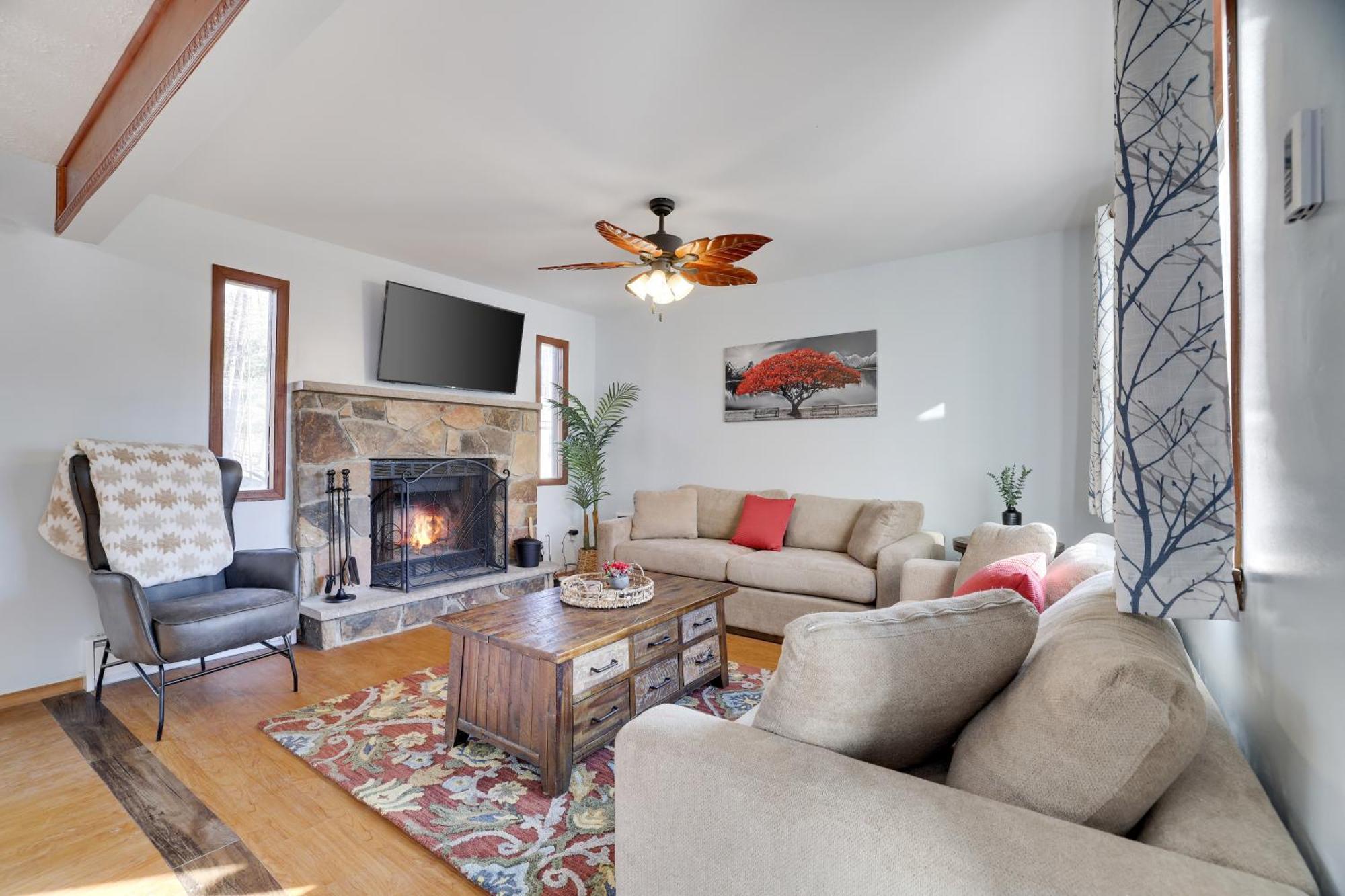 The Fox Den: Quaint & Cozy *