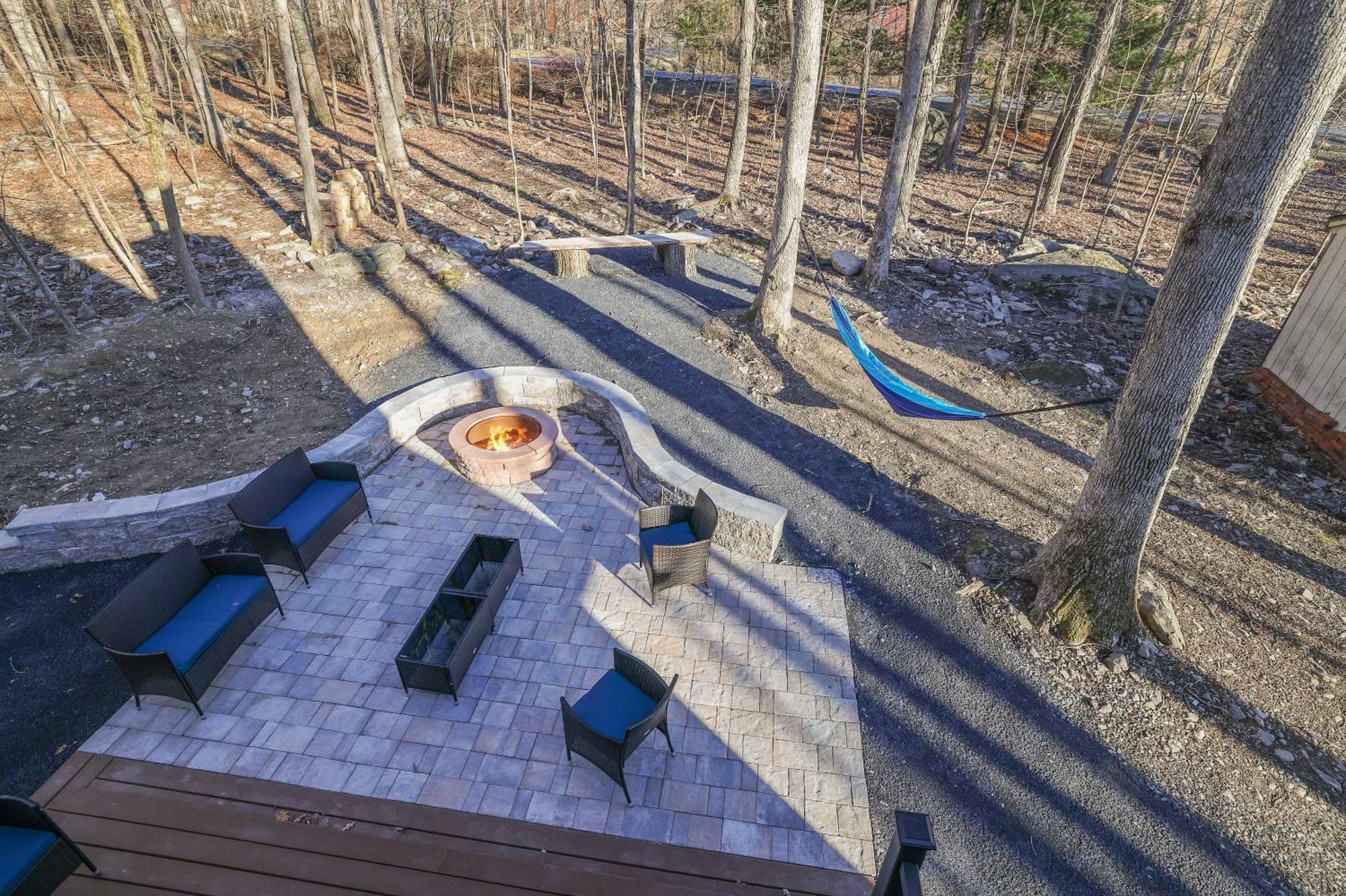 The Fox Den: Quaint & Cozy