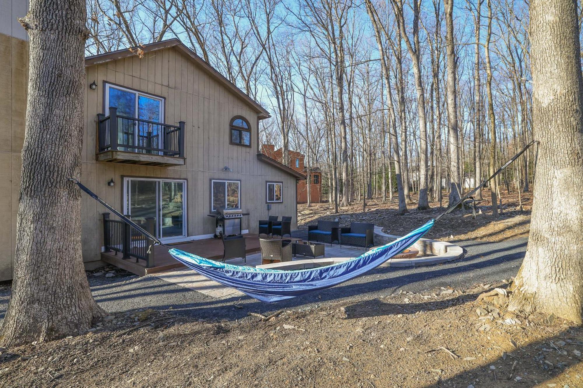 The Fox Den: Quaint & Cozy * East Stroudsburg